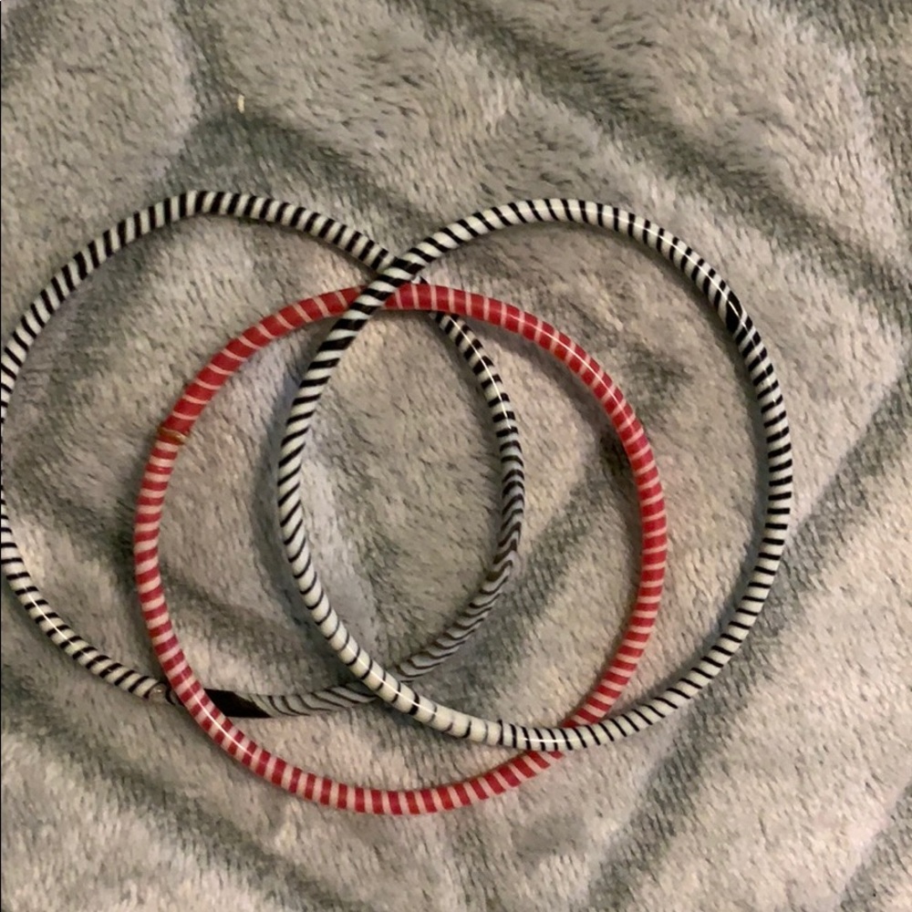 Set of 3 recycled bracelets!